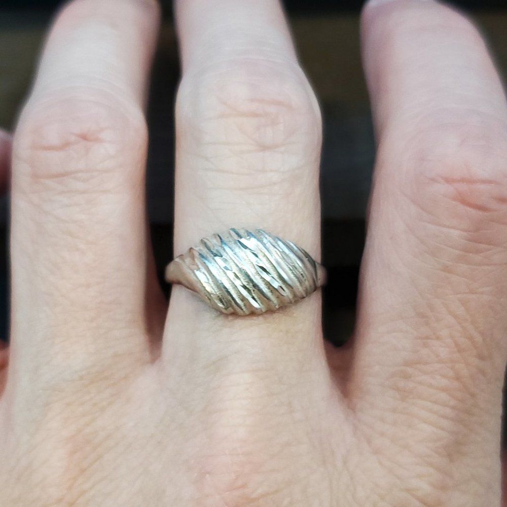 Size 9 Sterling Silver Ridged Dome Ring
